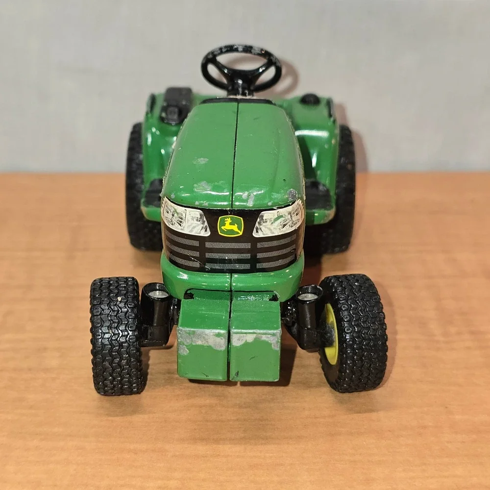 1:16 John Deere X585 Lawn Mower Garden Tractor metal Green &‎ Yellow